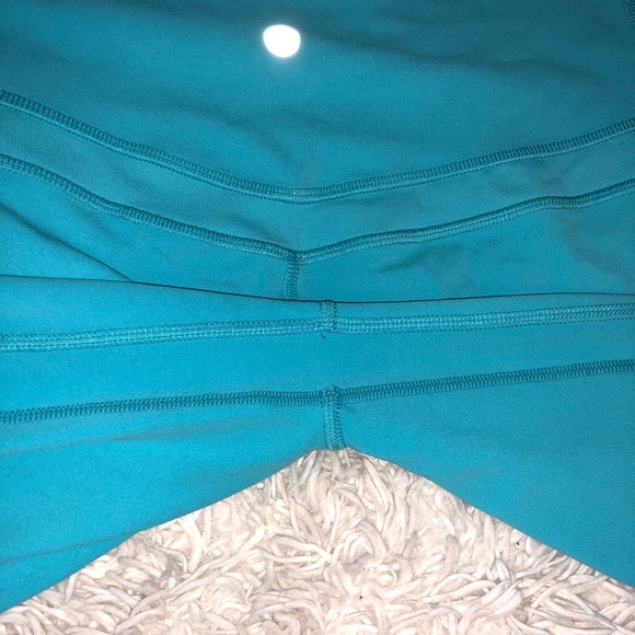 Lululemon align leggings ‼️SOLD‼️ - Picture 3 of 4